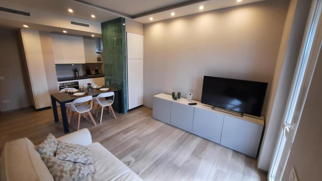La Casa Di Giulia - Holiday Home Ranco Kültér fotó