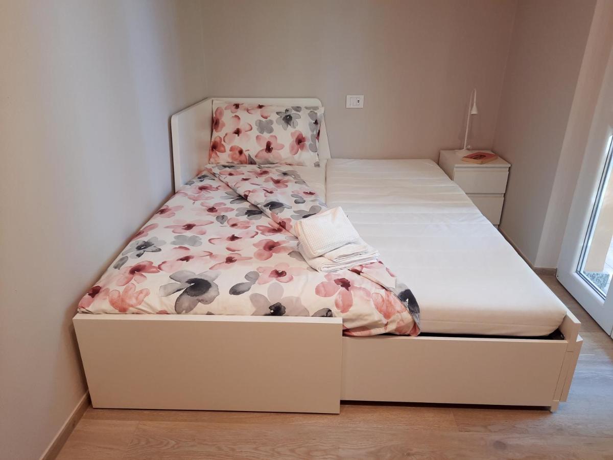 La Casa Di Giulia - Holiday Home Ranco Kültér fotó