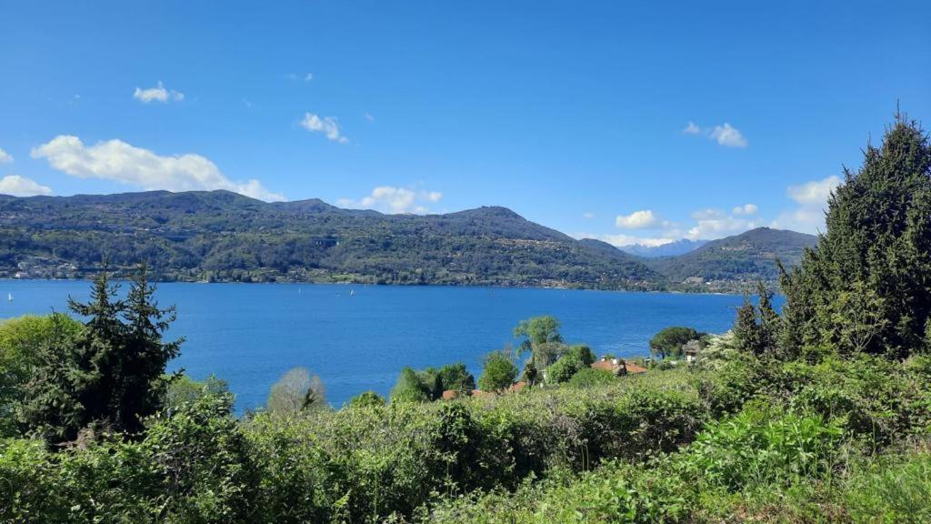 La Casa Di Giulia - Holiday Home Ranco Kültér fotó
