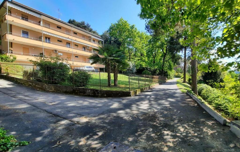 La Casa Di Giulia - Holiday Home Ranco Kültér fotó